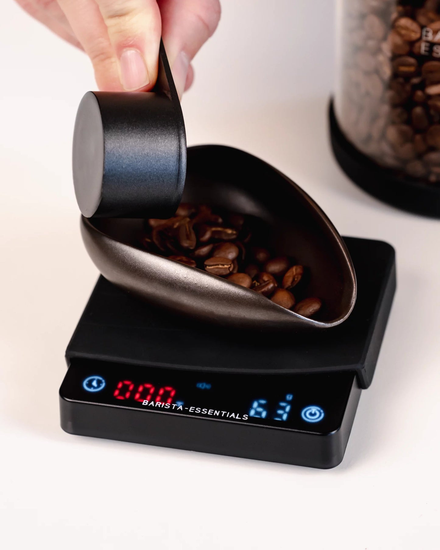 Koffie weegschaal met timer mini met coffee dosing tray en koffie bewaarbus